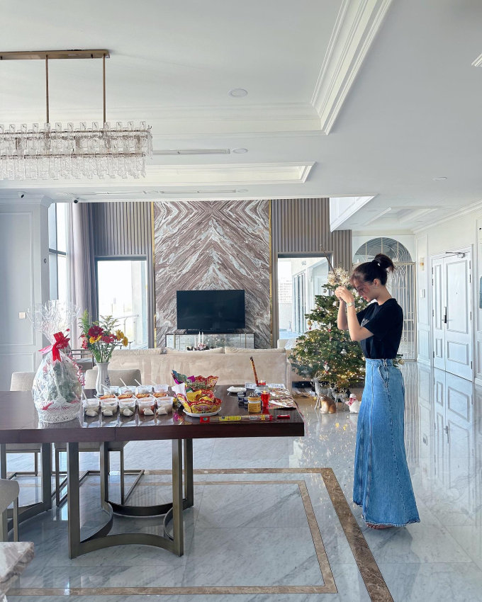 Á hậu Vbiz khoe tậu căn hộ cao cấp ở tuổi 23: Ngóc ngách nào cũng chanh sả, hồ bơi view xịn xò-1
