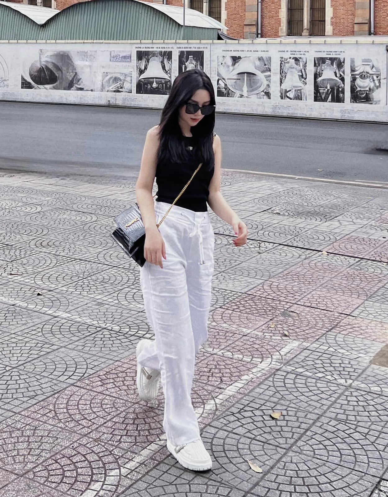 Tham khảo Quỳnh Kool 10 cách mặc quần ống rộng trẻ trung, tôn dáng-6