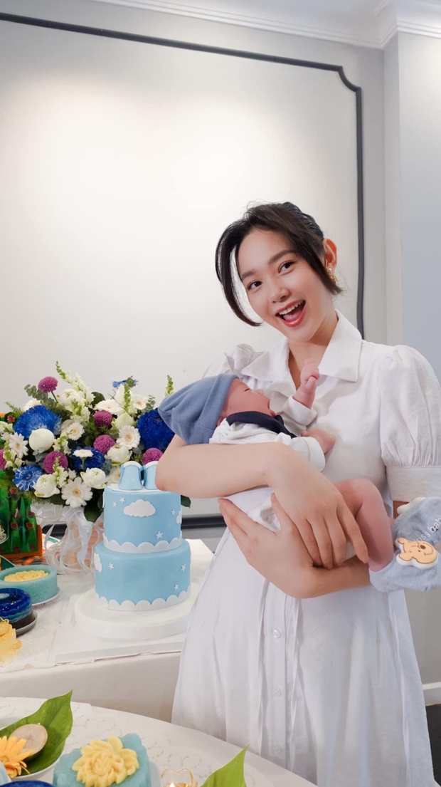 Sau 4 tháng sinh con, Minh Hằng hiếm hoi công khai rõ gương mặt nhóc tỳ-3