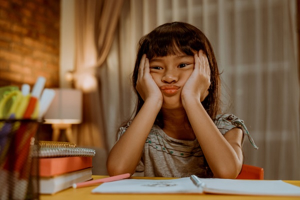 9 dấu hiệu nhận biết bệnh tự kỷ ở trẻ em, cha mẹ nên biết sớm-3