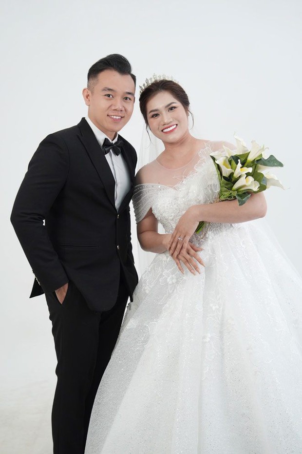 Búp bê cơ bắp cuồn cuộn ở Đồng Nai lấy chồng điển trai làm ngân hàng, ngày về ra mắt cha mẹ phản ứng bất ngờ-4