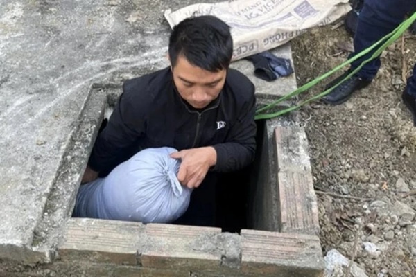 Diễn biến nóng vụ sát hại người phụ nữ giao gas, giấu xác trong bể phốt căn nhà hoang-3