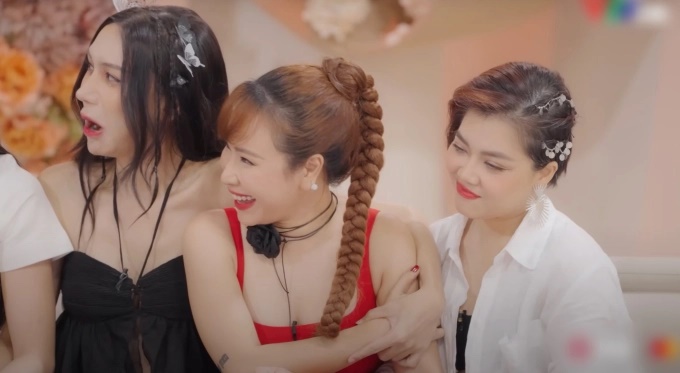 Thanh Ngọc trả lời khi bị đồn mâu thuẫn với ekip Chị đẹp, cười nhếch mép trên truyền hình-1