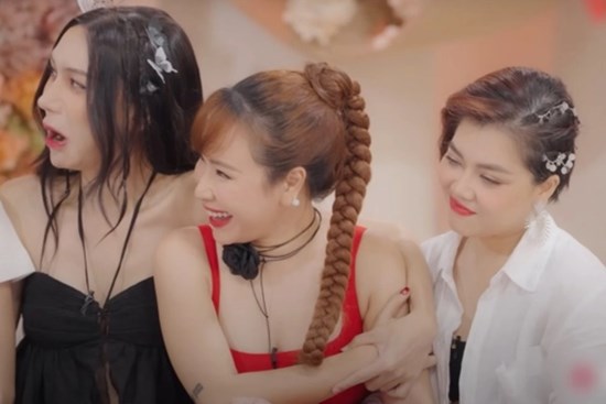 Thanh Ngọc trả lời khi bị đồn mâu thuẫn với ekip