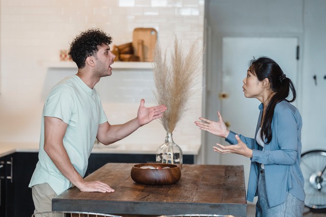 9 việc làm khiến hôn nhân âm thầm tan vỡ trong im lặng mà các cặp vợ chồng cần tránh xa-2