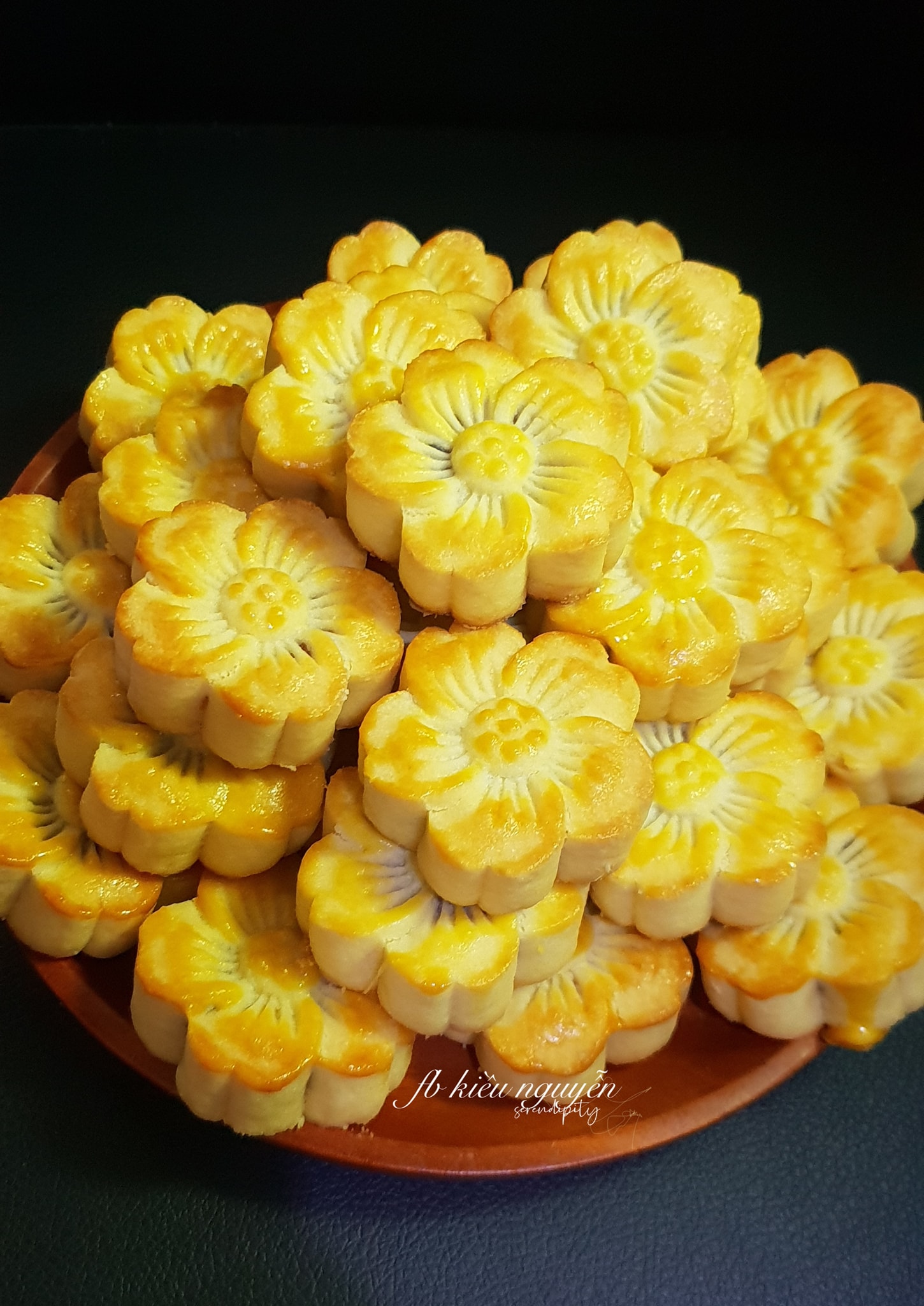 Học mẹ đảm Nha Trang cách làm bánh dứa ngon đẹp bày biện dịp Tết, mang cúng ban Thần tài lại càng hợp-14