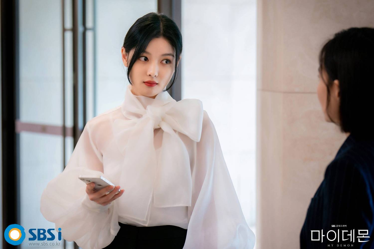 5 nữ chính mặc đẹp nhất phim Hàn 2023: Là nguồn cảm hứng diện đồ sành điệu từ công sở ra phố cho hội chị em-18