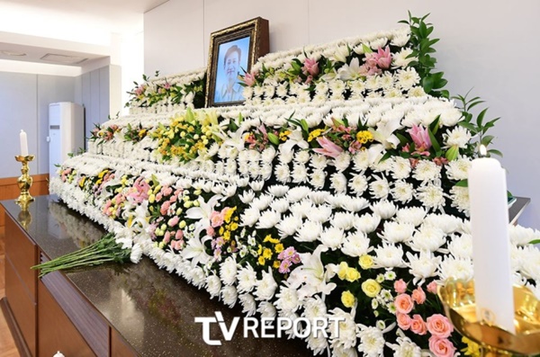 Vụ bê bối ma túy dài 69 ngày của Lee Sun Kyun: Cái kết đắng cho tài tử hàng đầu, tới lúc ra đi vẫn bị gọi là tội phạm”-6