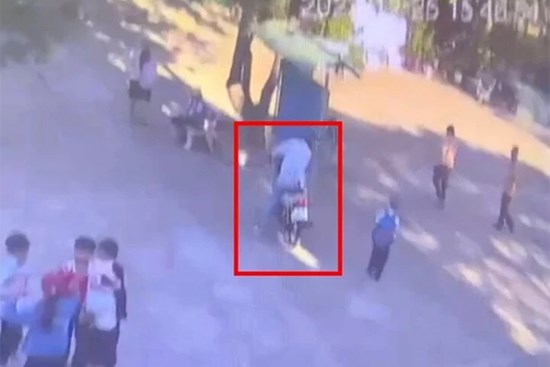 Công an Bình Thuận: Không có việc người lạ vào trường tiểu học bắt cóc học sinh