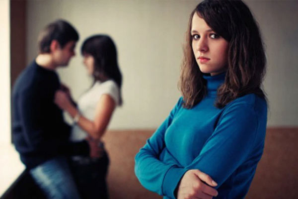 Bị chồng bỏ vì ngoại tình, người phụ nữ tìm đến nhân tình liền nhận được câu trả lời đắng chát-2