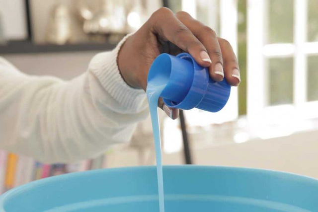 Thêm một thứ vào máy giặt, quần áo sẽ hạn chế bị tĩnh điện mùa đông: Đơn giản nhưng không phải ai cũng biết-2