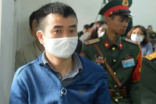 Tưởng ra nước ngoài làm việc nhẹ lương cao, lại bị ép đi lừa đảo-2