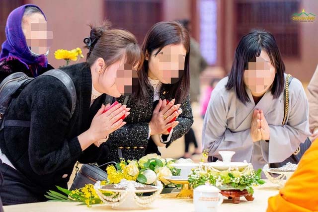 Xôn xao thông tin xá lợi tóc Đức Phật 2.600 năm trưng bày ở chùa Ba Vàng-2