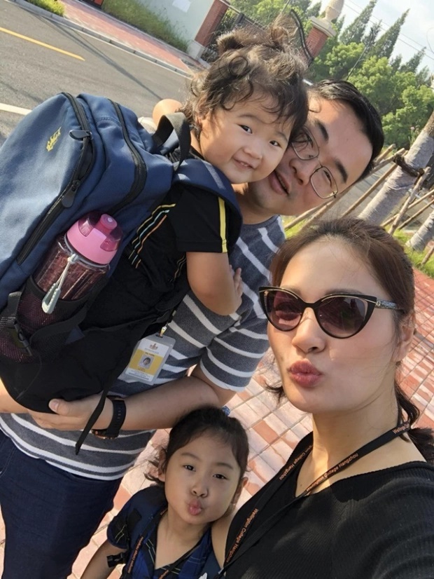 Người đẹp Việt là Hoa hậu đẹp nhất châu Á giờ sống viên mãn, cho con học trường học phí 1 năm mua được cả 1 căn hộ-1