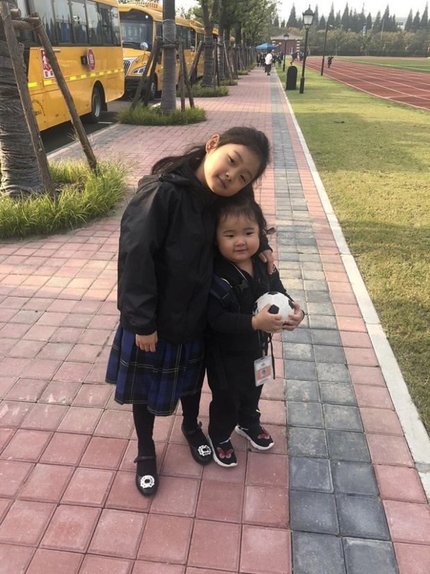 Người đẹp Việt là Hoa hậu đẹp nhất châu Á giờ sống viên mãn, cho con học trường học phí 1 năm mua được cả 1 căn hộ-2