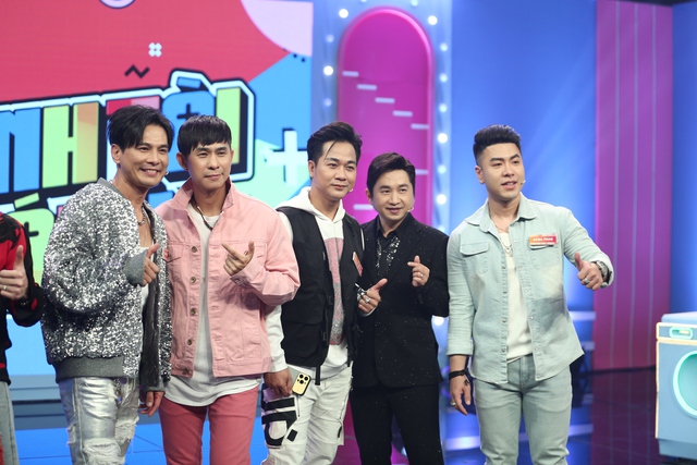 Ca sĩ được mệnh danh Vua nhạc hội chợ miền Tây tuổi U50: Làm gì có chuyện tôi giải nghệ-1