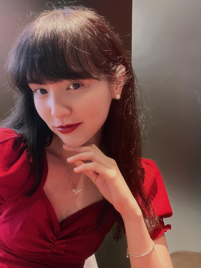 Hải Tú hiếm khi chủ động đăng ảnh có mặt Sơn Tùng M-TP sau loạt tin đồn đời tư, đứng cách xa nhưng vẫn gây chú ý-3