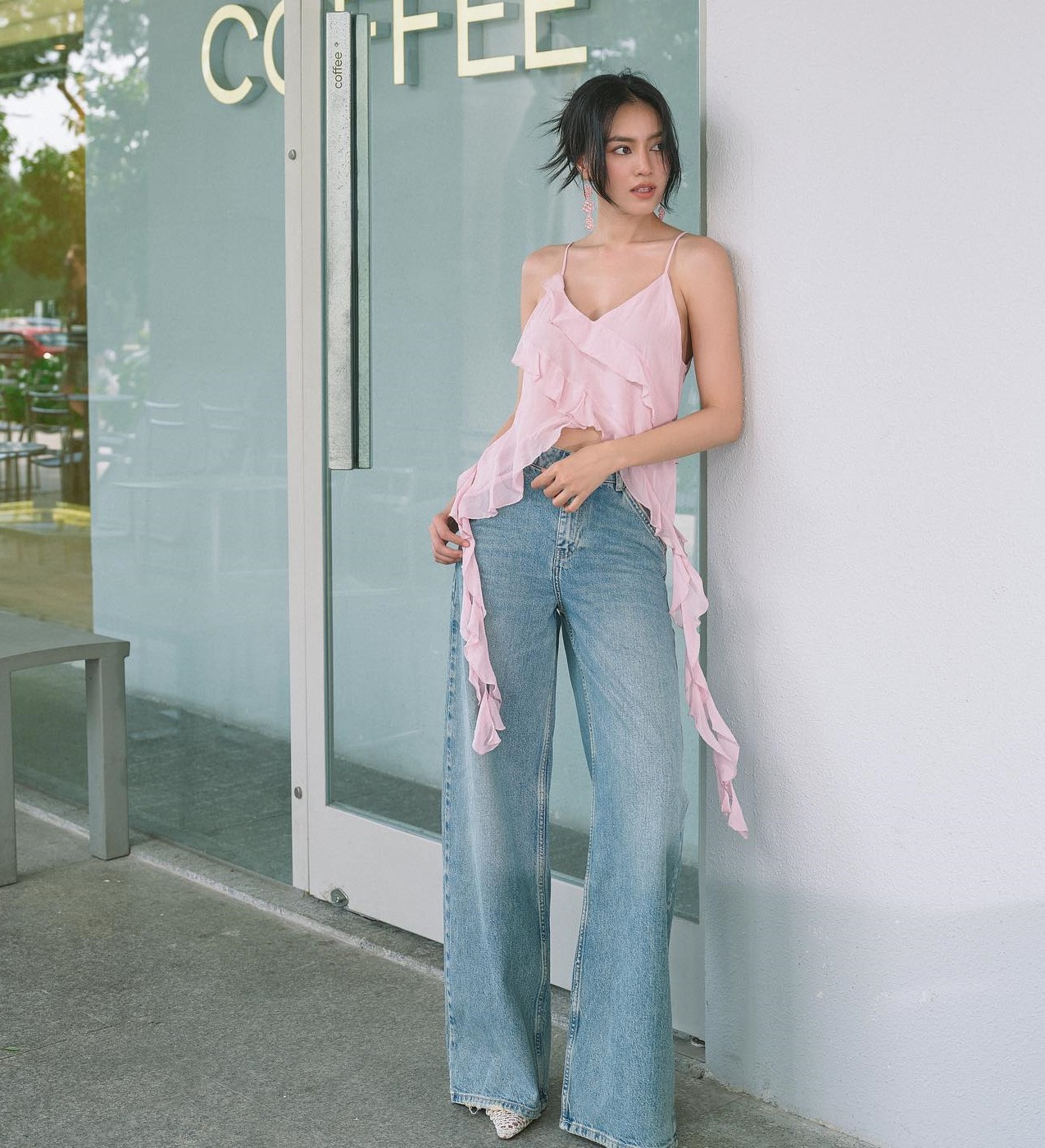 5 mỹ nhân Việt mặc đẹp nhất năm 2023: Người trung thành với trang phục tối giản, người diện đồ nhiều màu vẫn sang-13