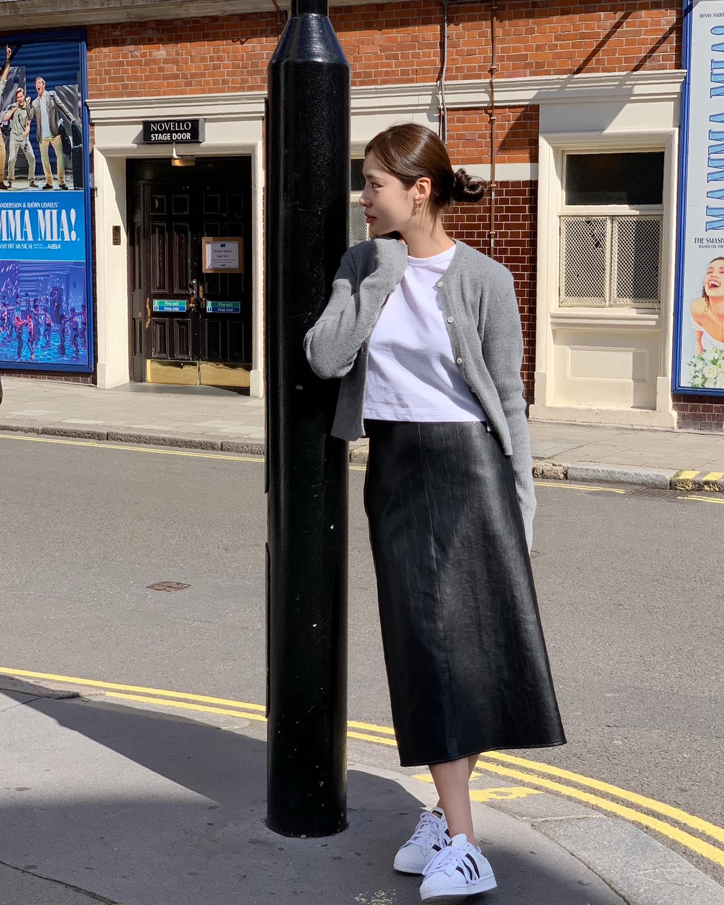 5 mẫu chân váy soán ngôi chân váy xếp ly trở thành xu hướng nổi nhất 2023, sang năm vẫn còn hợp mốt-6