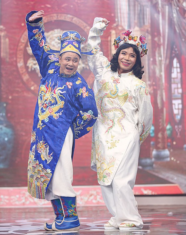 Bị chê không diễn Táo Quân có khi hay hơn, Tự Long đáp trả thế nào?-4