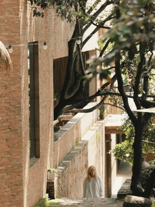 Rút tiền tiết kiệm hơn 15 năm để xây nhà cho bố mẹ dưỡng già, cô gái trẻ khiến cư dân mạng thán phục-2