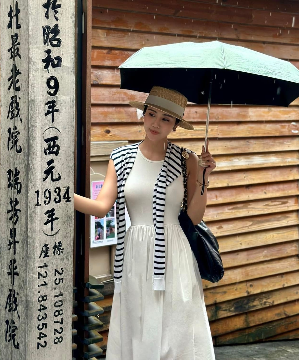 Huyền Lizzie và Quỳnh Kool đều có phong cách diện váy xinh tươi, tôn dáng-3