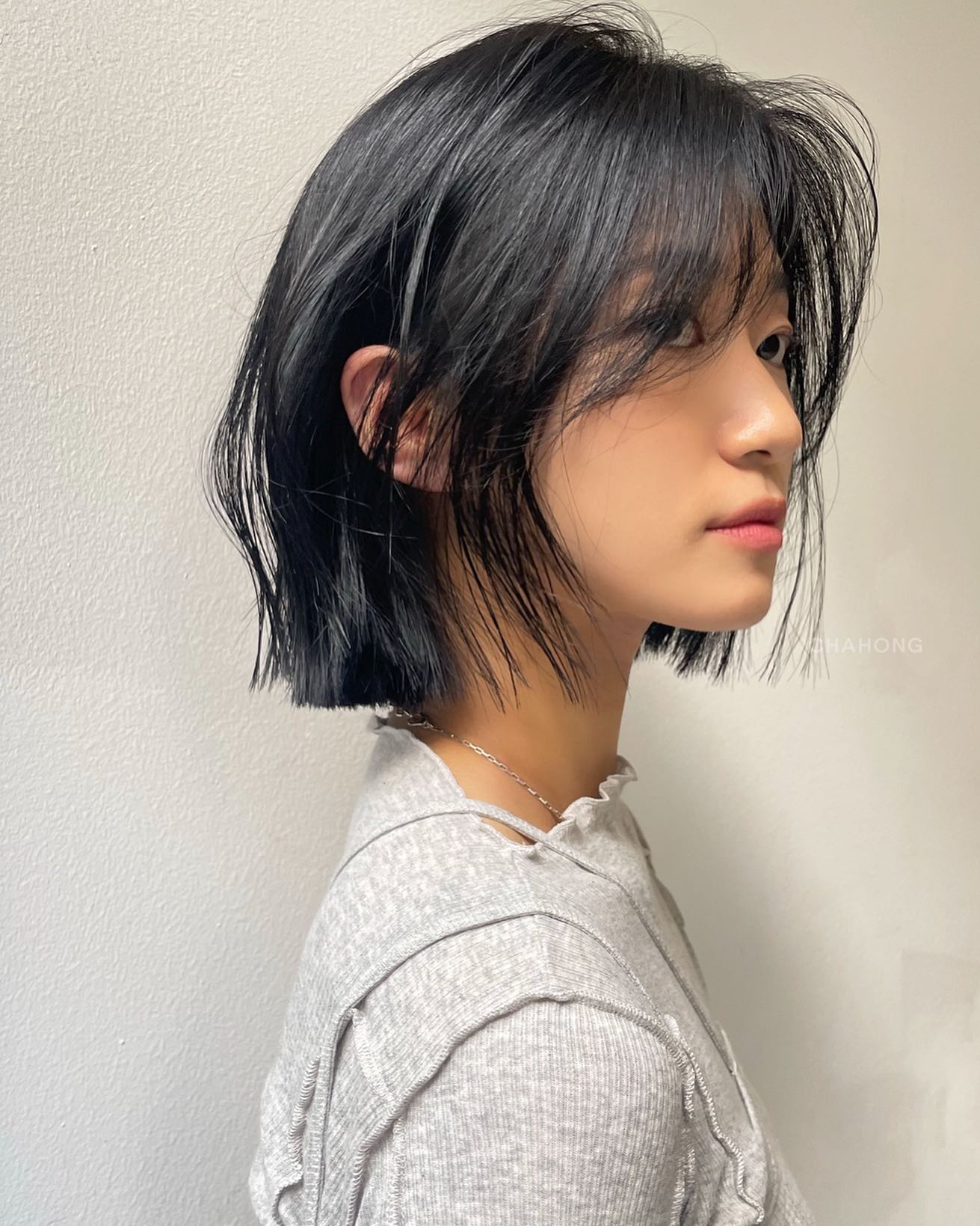 5 kiểu tóc ngắn không cần cắt mái vẫn giúp nhan sắc thăng hạng-1