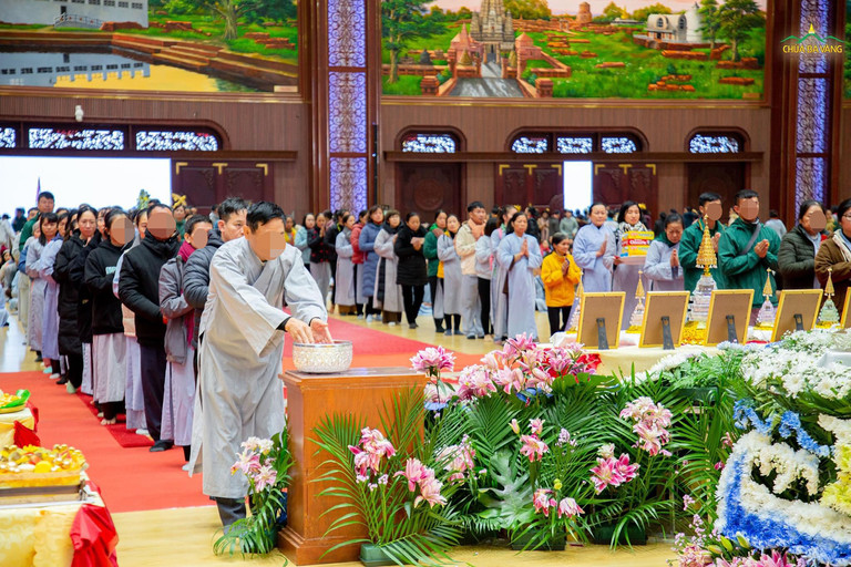 Xá lợi tóc Đức Phật ở chùa Ba Vàng đã được trả về cố quốc-3