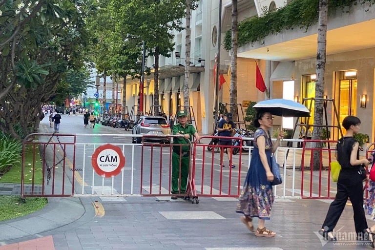 Cấm xe vào trung tâm TP.HCM để tổ chức bắn pháo hoa, chào đón năm 2024-1