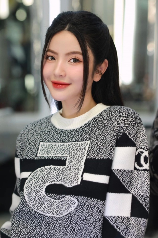 Chu Thanh Huyền khoe cảnh vào bếp, khẳng định một điều chắc nịch khiến netizen quay xe: Xứng đáng làm vợ Quang Hải!-2