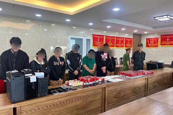 Phát hiện 2 cơ sở dùng hóa chất cấm ủ giá đỗ-3