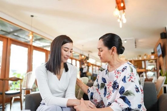 Em dâu sinh con, mẹ chồng ép tôi chăm sóc ở cữ