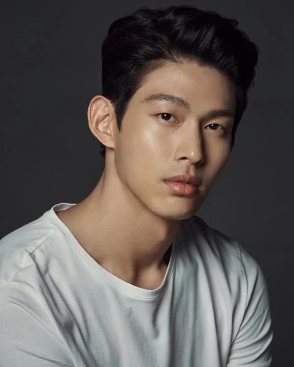 2023 - Năm ngoại tình chấn động Kbiz: Seungri thủ đoạn tinh vi, nhưng 2 màn bắt cá 5 tay” và tiểu tam hại Lee Sun Kyun mới sốc-6