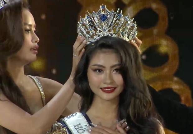 Bùi Thị Xuân Hạnh đăng quang Hoa hậu Hoàn vũ Việt Nam 2023!-2