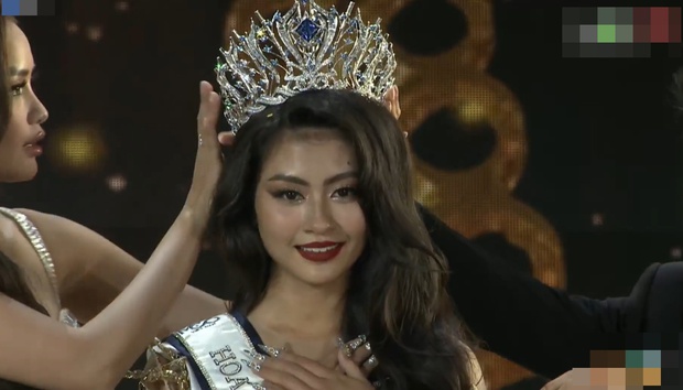 Tân Hoa hậu Hoàn vũ Việt Nam vấp làn sóng phẫn nộ ngay trong giây phút đăng quang, bị lập nhóm anti và gọi là Miss gà nhà-1