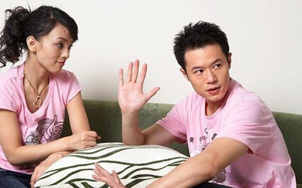 Em gái cưới lần 2, tôi định tặng 1 cây vàng nhưng chồng phản đối gay gắt-1