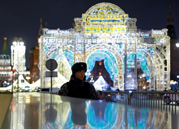 Sau châu Á, người dân châu Âu chào đón năm mới 2024-25