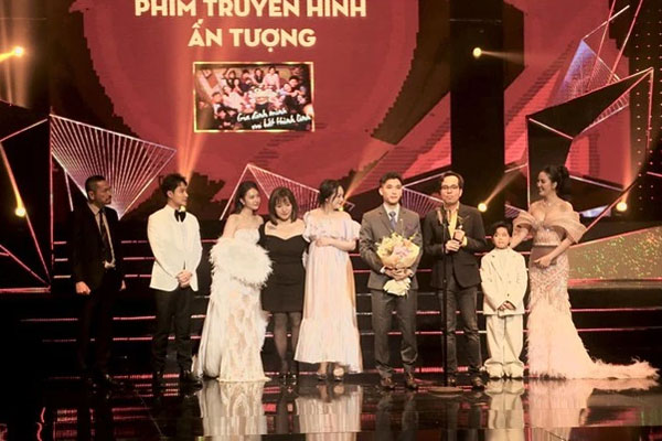Tranh cãi Cuộc đời vẫn đẹp sao thua trắng ở VTV Awards 2023-10