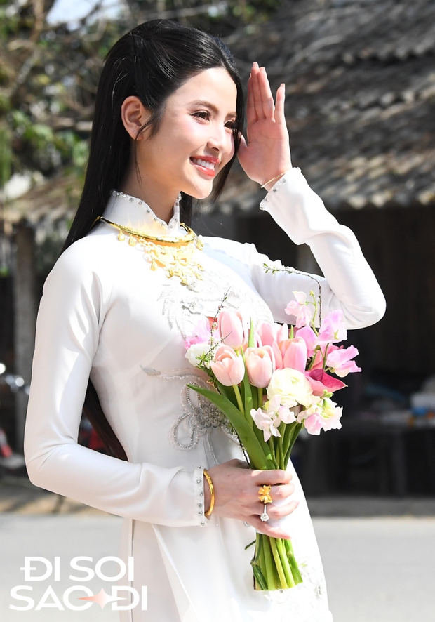 Chu Thanh Huyền xả vai cô dâu hiền, tạo dáng cực lầy ở hậu trường đám hỏi với Quang Hải-2