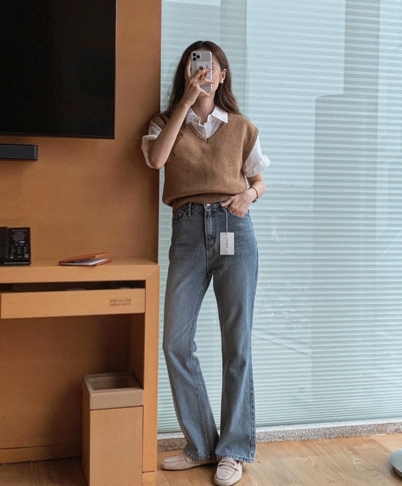 4 kiểu quần dài công sở chuẩn thanh lịch nên có trong năm 2024-4