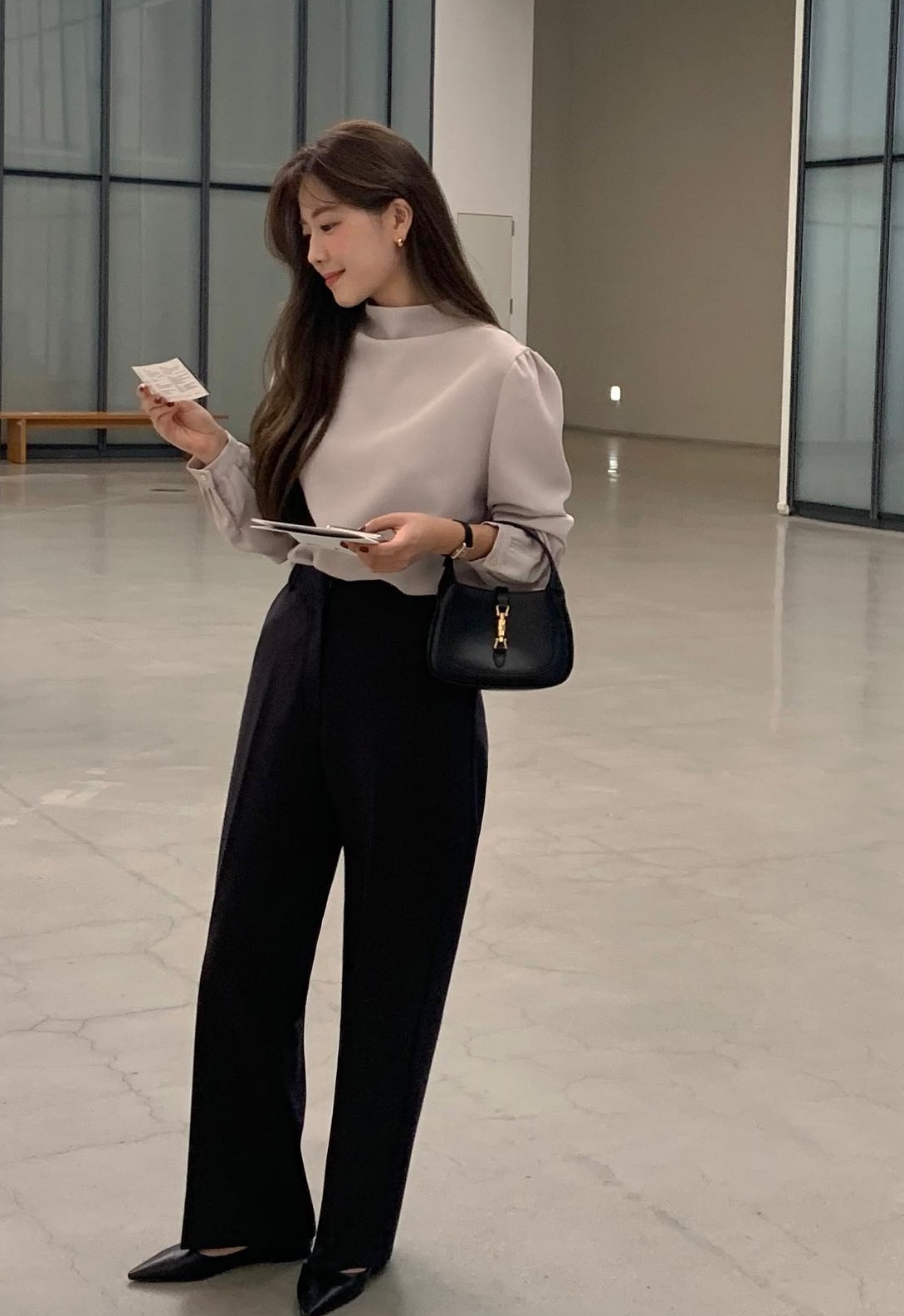 4 kiểu quần dài công sở chuẩn thanh lịch nên có trong năm 2024-6