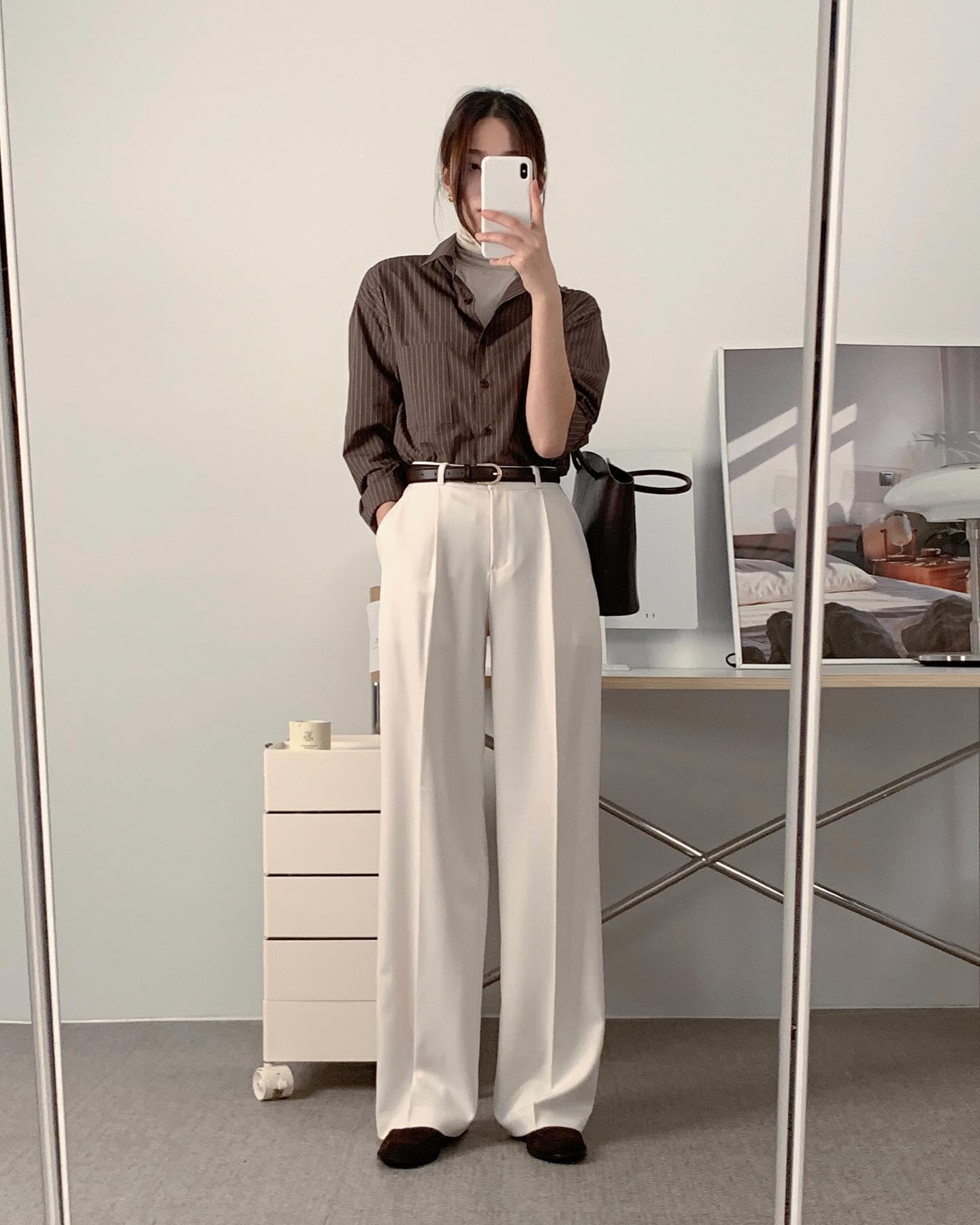 4 kiểu quần dài công sở chuẩn thanh lịch nên có trong năm 2024-7