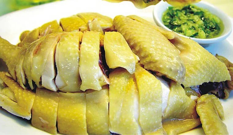 Luộc gà nước sôi hay nước lạnh đều được: Tuyệt đối không phạm 3 sai lầm này khiến gà nhạt thịt, vỡ nát-1