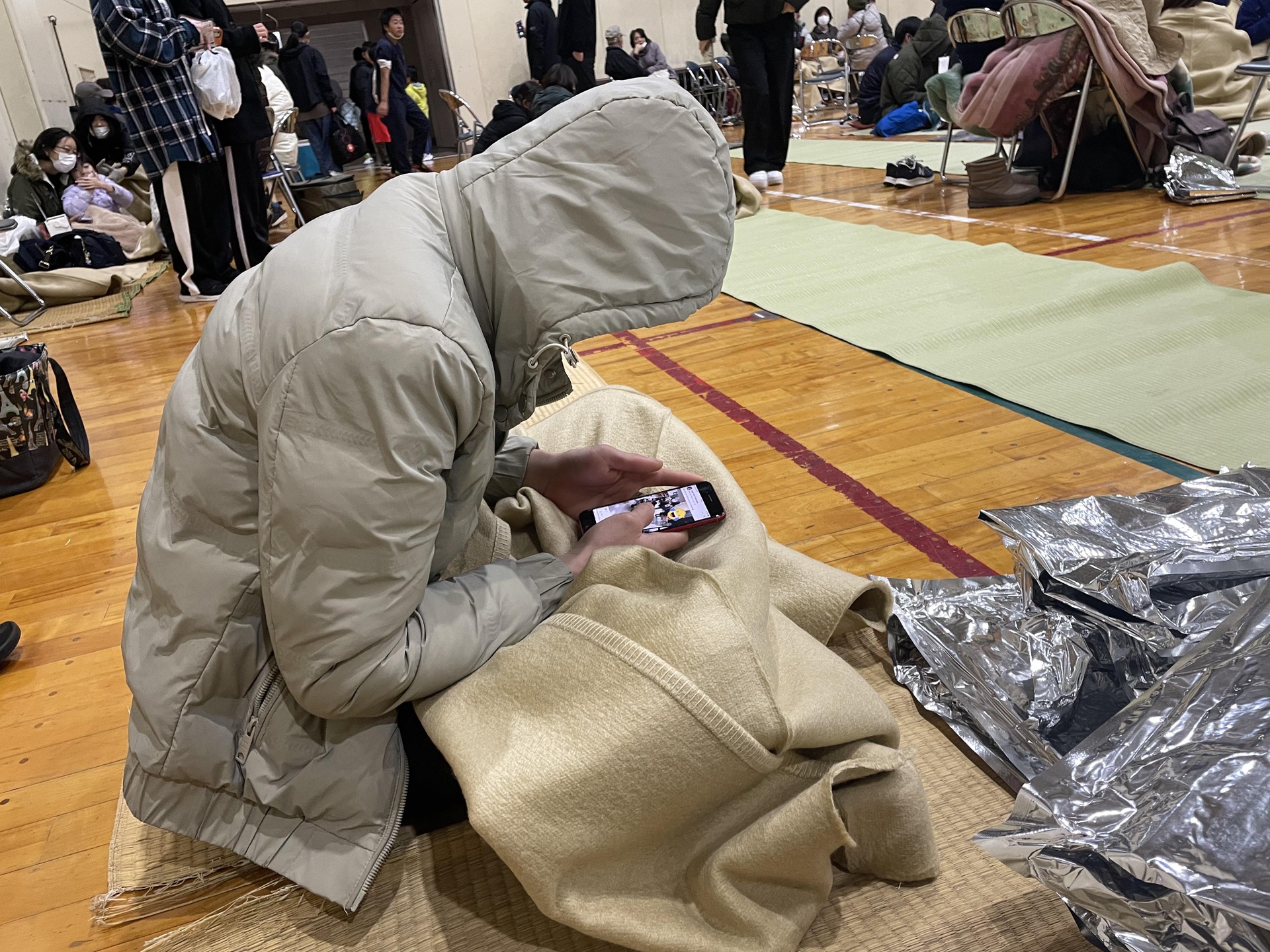 Động đất Nhật Bản: Người Việt vội tìm nơi trú ẩn, trực thăng bay xung quanh-3