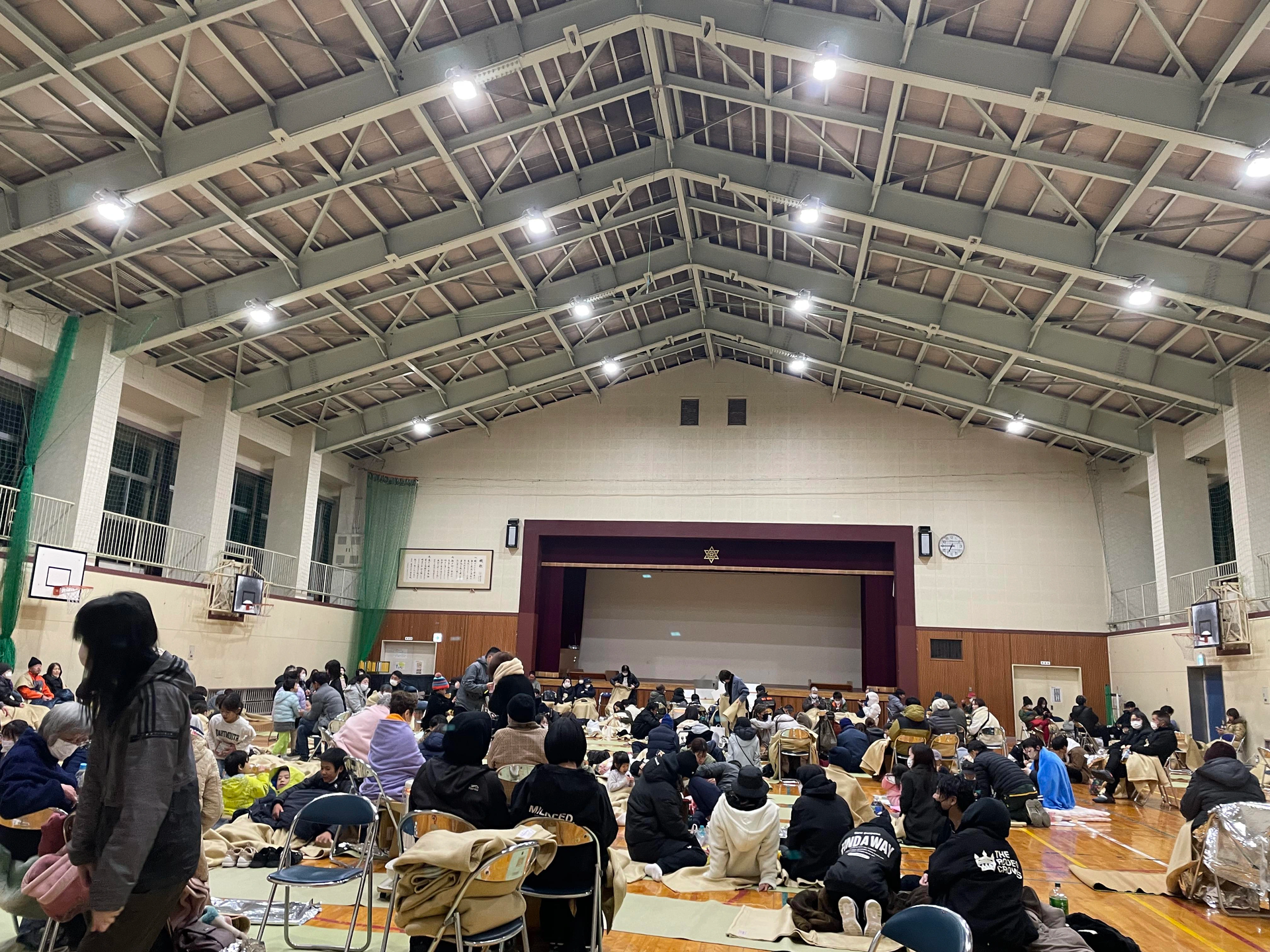 Động đất Nhật Bản: Người Việt vội tìm nơi trú ẩn, trực thăng bay xung quanh-1