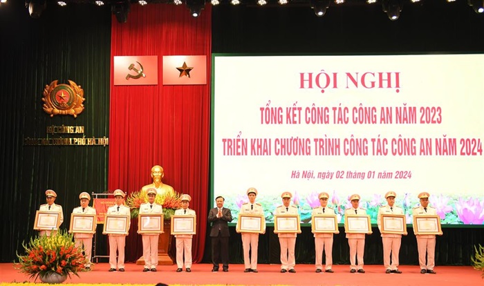 Xây dựng lực lượng Công an Thủ đô vững mạnh, hoạt động hiệu lực, hiệu quả-3