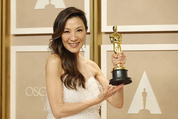 Dương Tử Quỳnh thông báo lên chức bà ở tuổi 61: Phép màu xảy ra với gia đình Ảnh hậu Oscar” và tỷ phú!-4