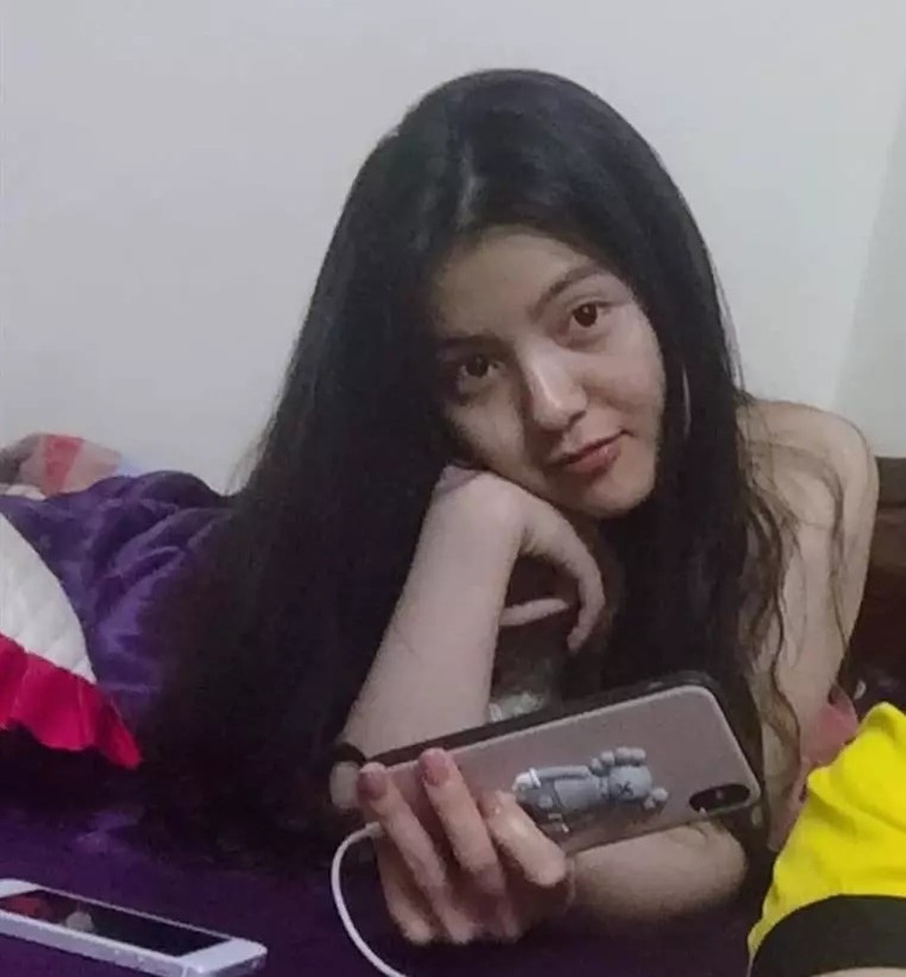 Nhan sắc ngày ấy - bây giờ của vợ Quang Hải có gì khác biệt?-4