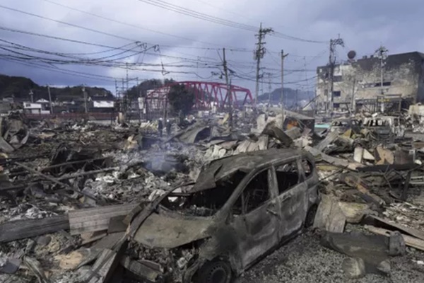 Ít nhất 57 người được xác nhận đã thiệt mạng, Nhật Bản nỗ lực cứu hộ sau động đất-2