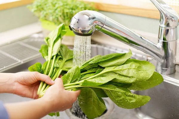 Rau củ cũng lọt danh sách gây ung thư nếu ăn theo kiểu này, nhiều người vẫn thích làm-2
